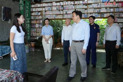 馮飛調(diào)研“五一”假期旅游市場(chǎng)及安全生產(chǎn)工作并慰問(wèn)一線勞動(dòng)者